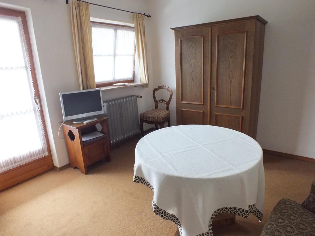 Pension Blauer Gamsbock Kiefersfelden Room photo