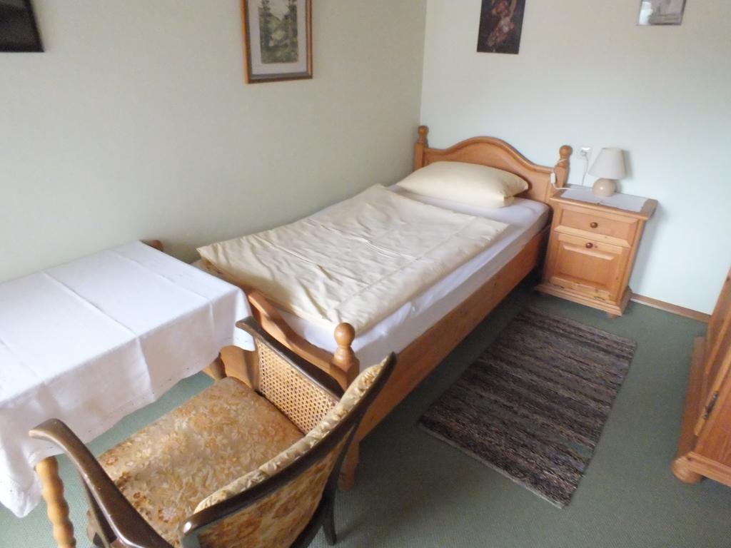 Pension Blauer Gamsbock Kiefersfelden Room photo